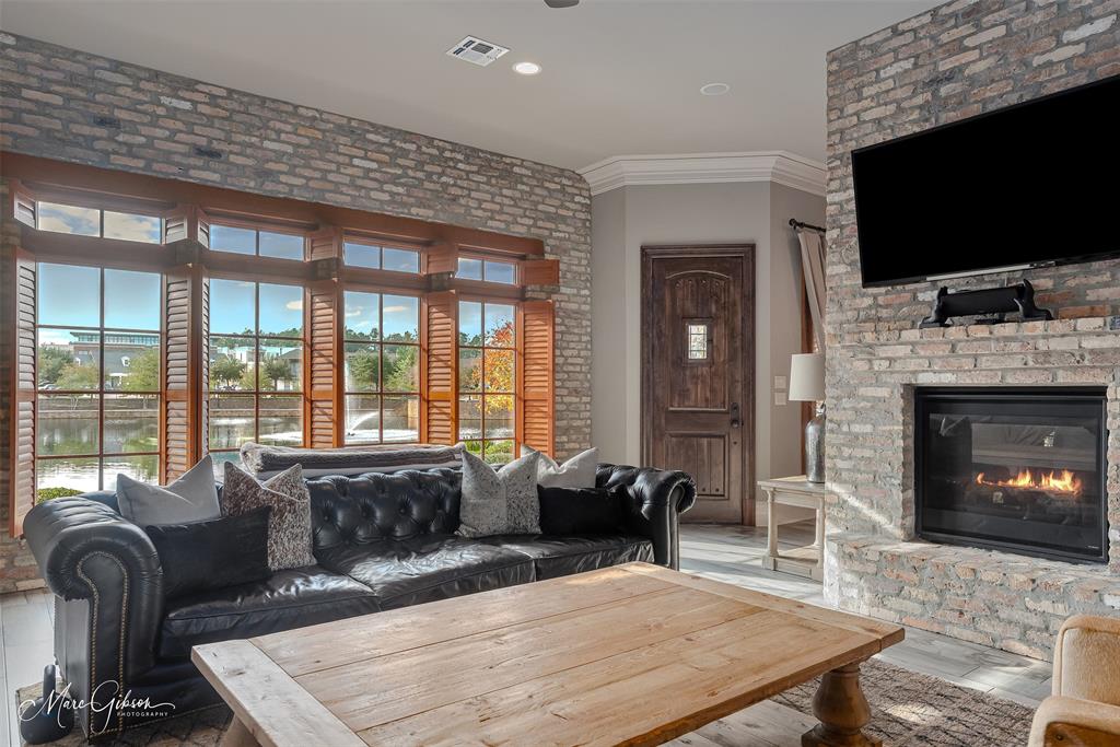 Provenance Ph 01 - Residential