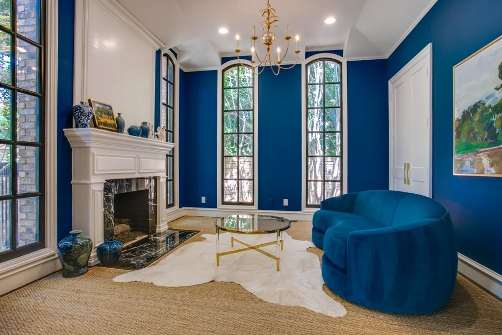 Lennox Royal - Residential