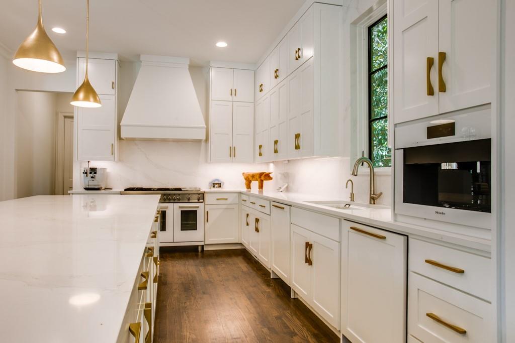 Lennox Royal - Residential