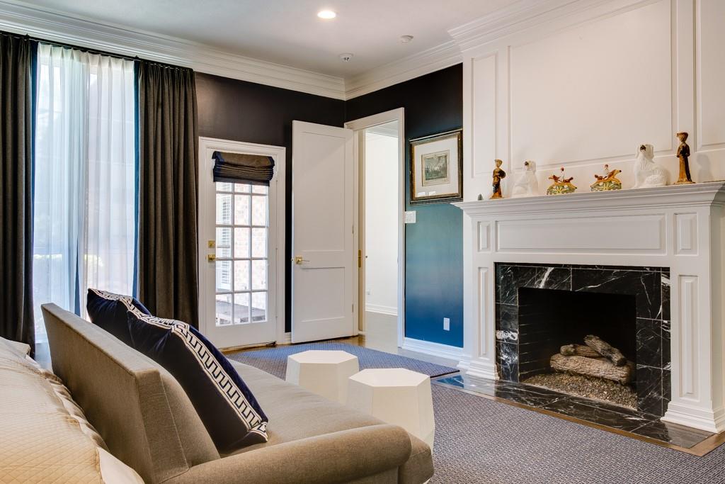 Lennox Royal - Residential