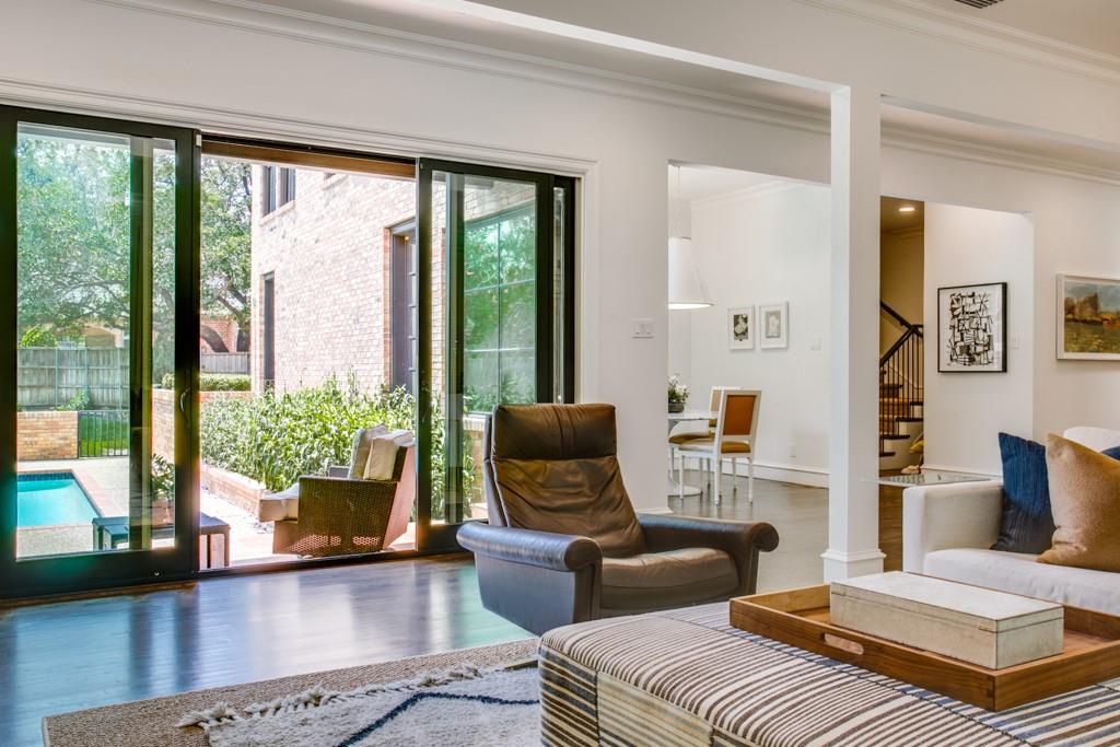 Lennox Royal - Residential