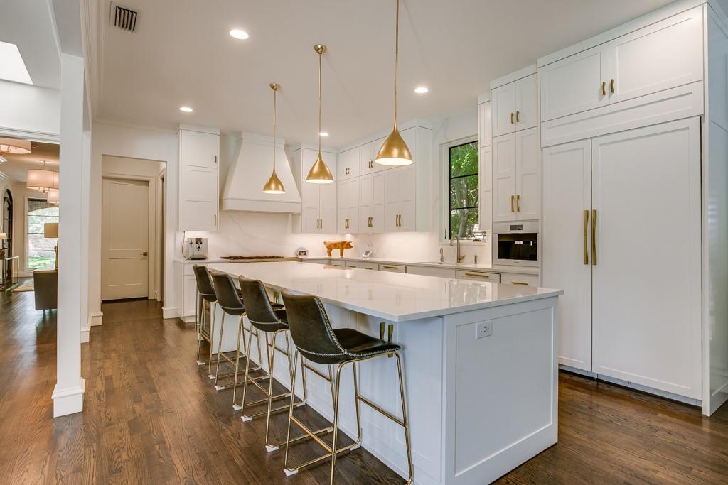 Lennox Royal - Residential