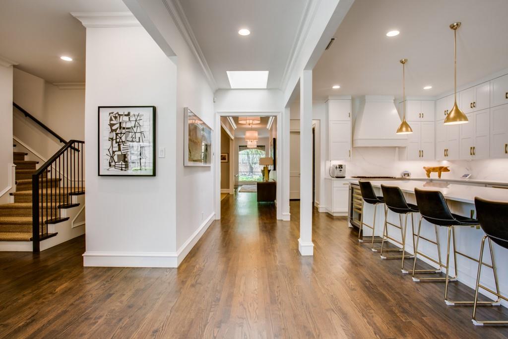 Lennox Royal - Residential