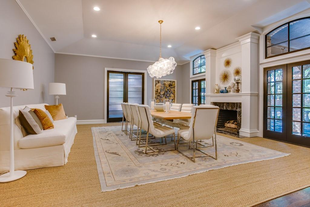 Lennox Royal - Residential