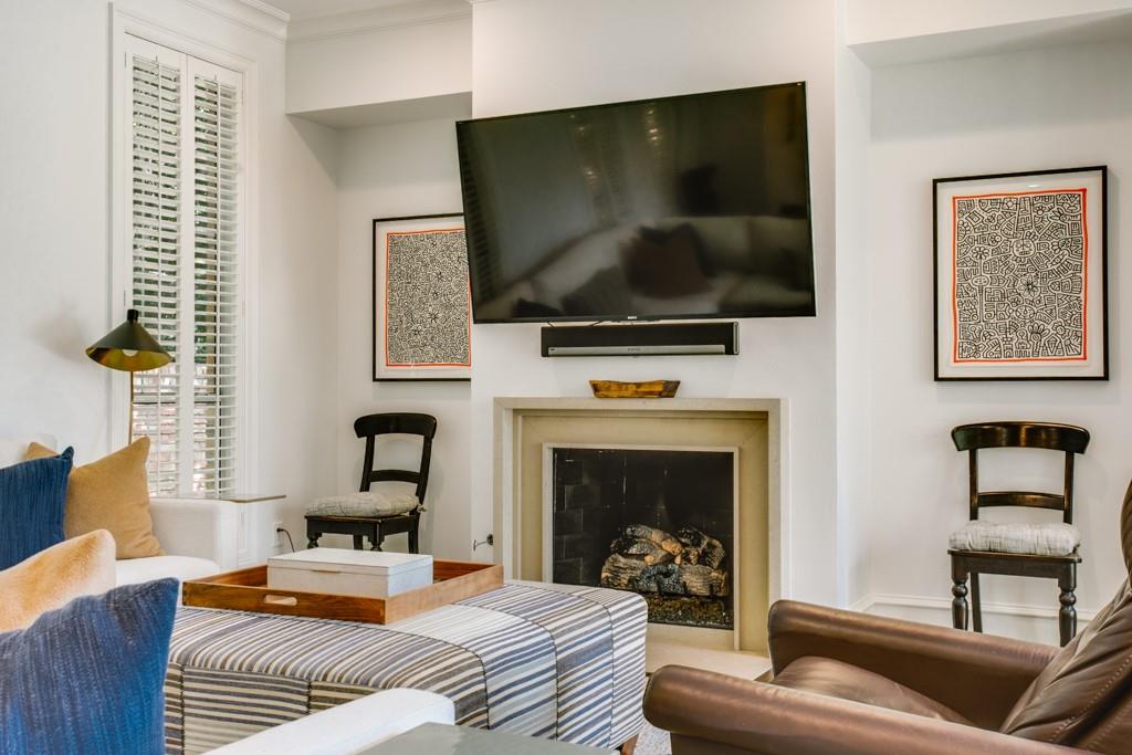 Lennox Royal - Residential