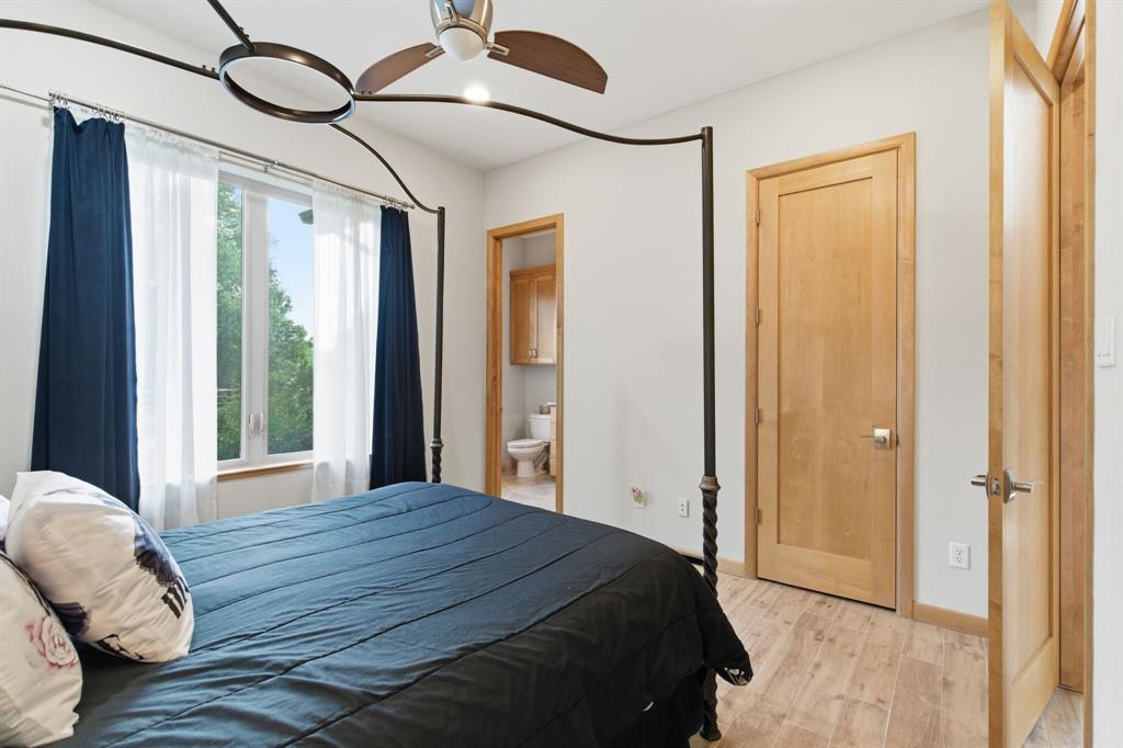 Country Living Add - Residential
