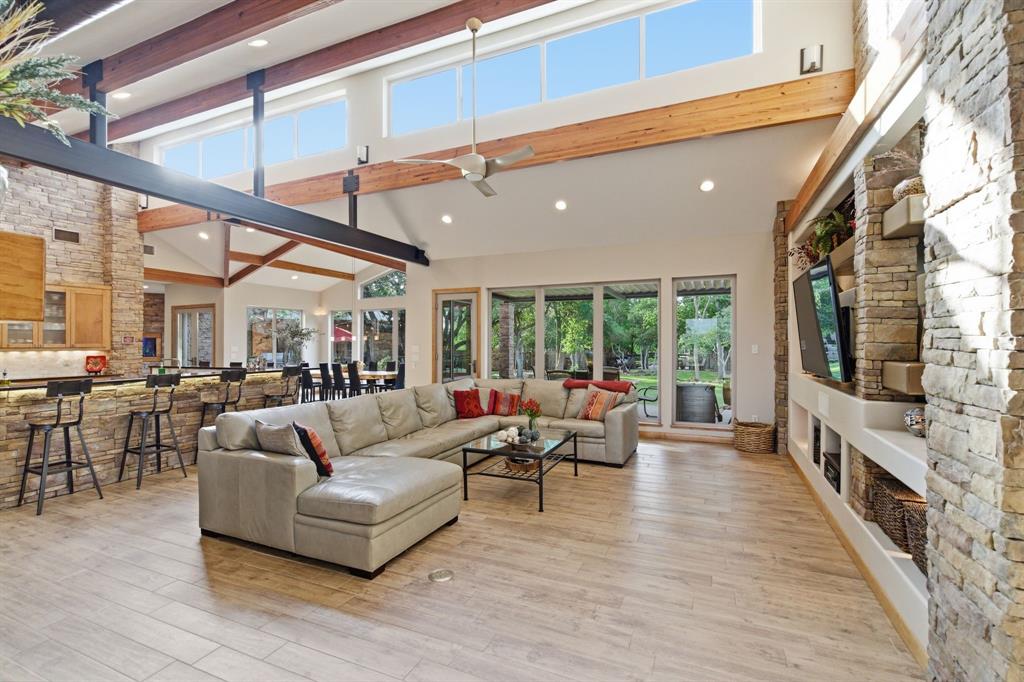 Country Living Add - Residential