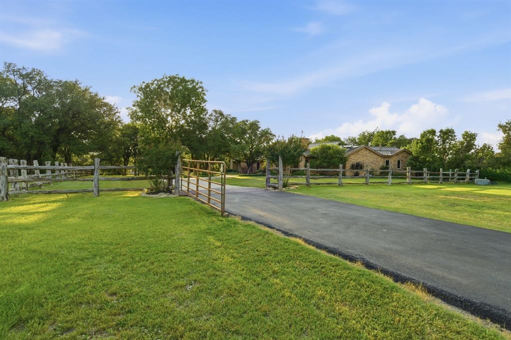 Country Living Add - Residential