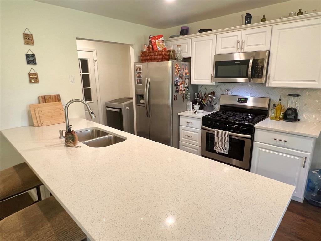 White West Add 1 - Residential