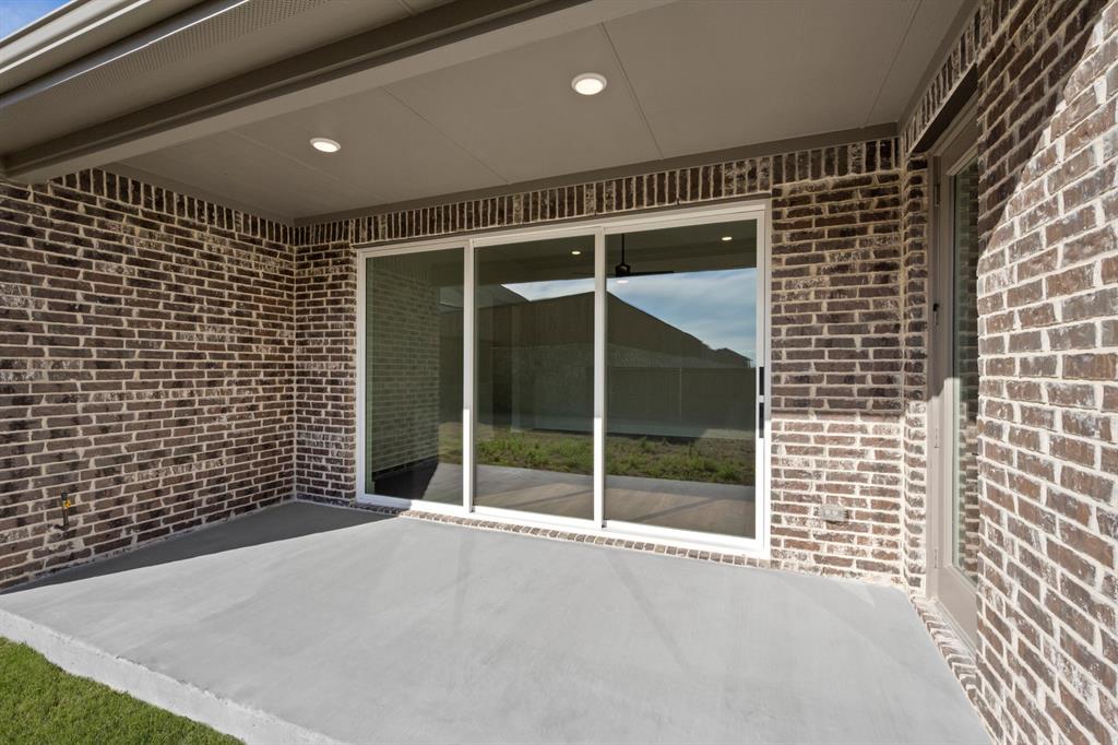 5012 Hillside Green Trail