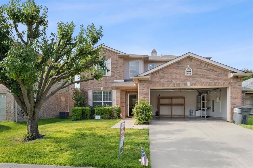 Welcome to your newly renovated oasis nestled in the vibrant community of Wylie, Texas! This spacious 2,258 square foot home is a hidden gem, offering far more than meets the eye. While tax records indicate 4 bedrooms and 3 bathrooms, prepare to be pleasantly surprised by the additional bedroom and full bath, making it a total of 5 bedrooms and 3 full baths. Plus, there's even a game room for added entertainment space!
With all-new appliances, including a sleek refrigerator that perfectly complements the stylish cabinetry and countertops.
Venture outside and discover your own private retreat in the expansive backyard. With plenty of space for outdoor activities, gardening, or simply soaking up the Texas sun.
For added convenience, the option to include a washer and dryer ensures that laundry day is a breeze.
Don't miss out on the opportunity to lease this exceptional property and experience the epitome of modern living in Wylie, Texas.
