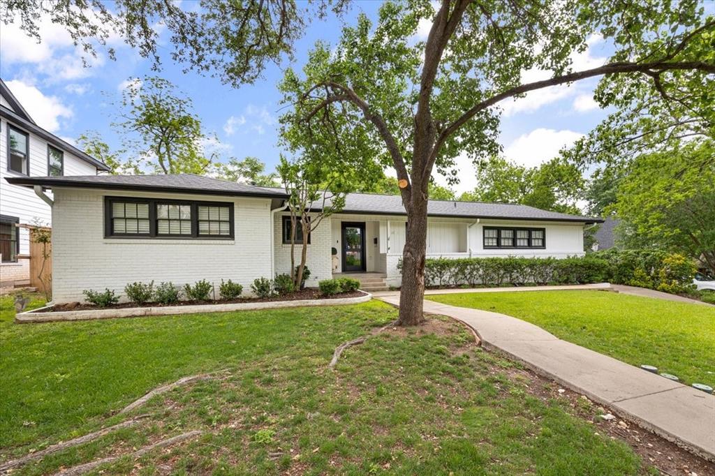 3121 Benbrook Boulevard