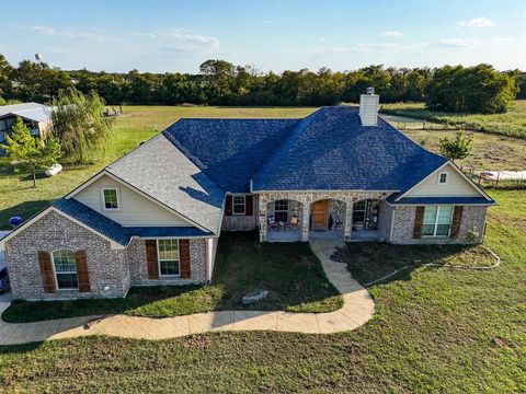 460 County Road 4421 Trenton TX 75490