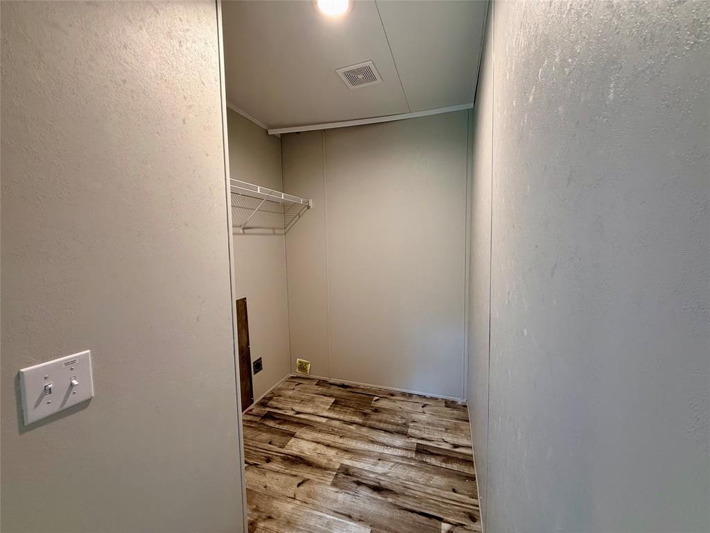 Brinwood Shores Add Sec B - Residential