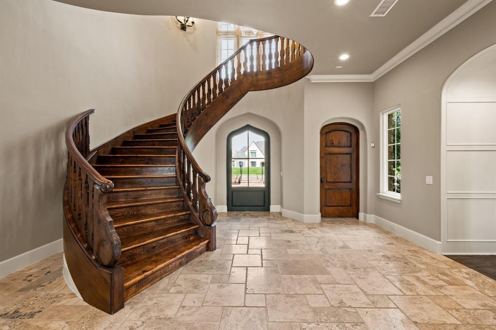 2105 Bayshore Drive