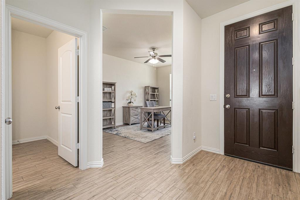 2622 Cowbird Way