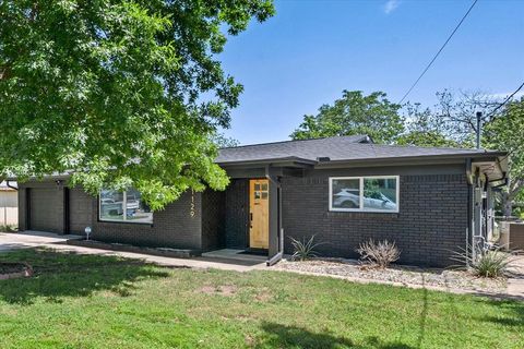 A home in Benbrook