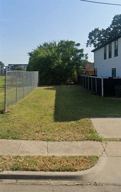 Photo of 3410 Meadow Street, Dallas, TX 75215 (MLS # 21385017)