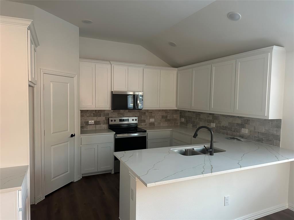 3122 River Birch Road