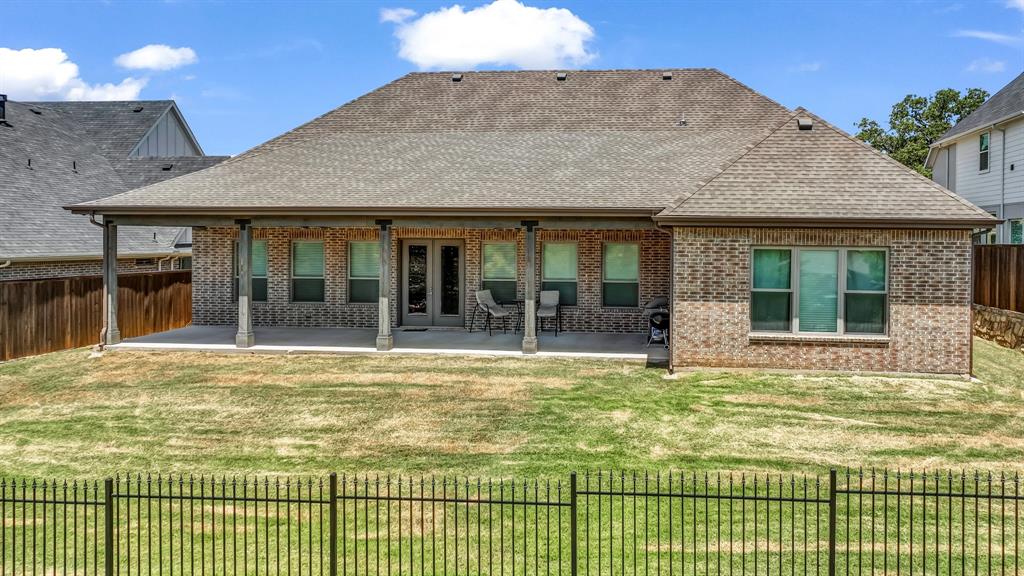 7228 Smith Farm Drive