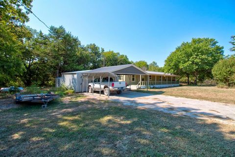 A home in Forestburg