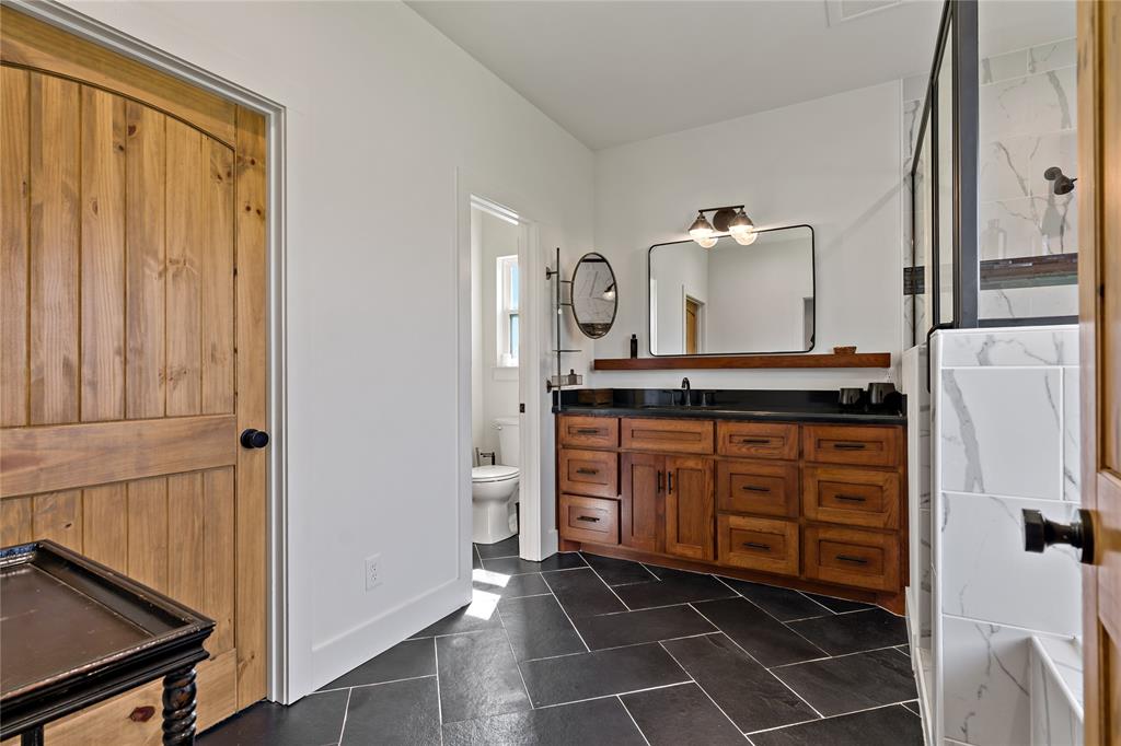 A834 H SHOCKEY - Farm