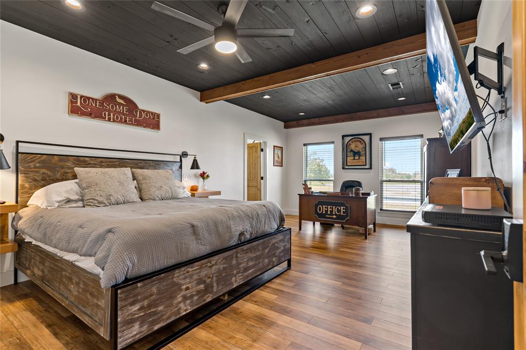 A834 H SHOCKEY - Farm