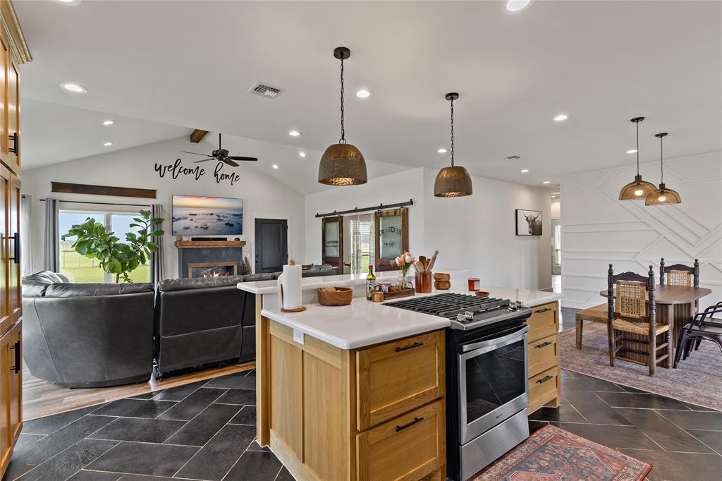 A834 H SHOCKEY - Farm