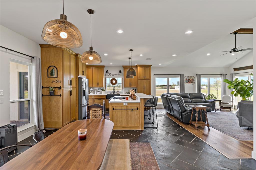 A834 H SHOCKEY - Farm