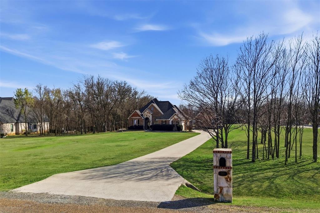 212 Green Meadow Court