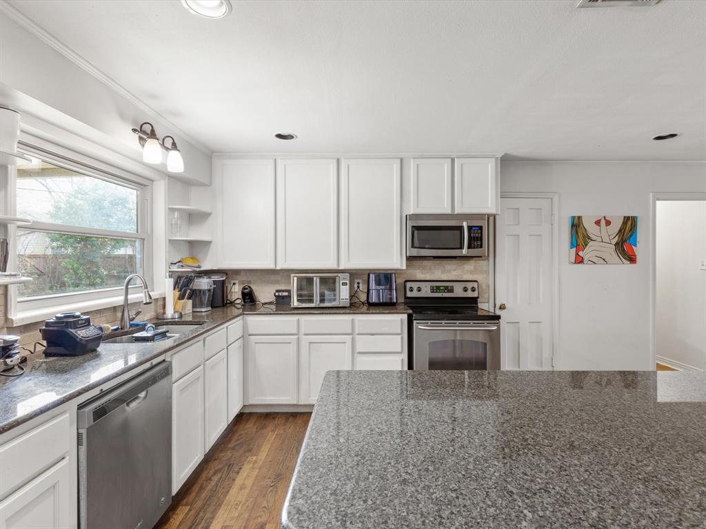 3709 Bellaire Circle