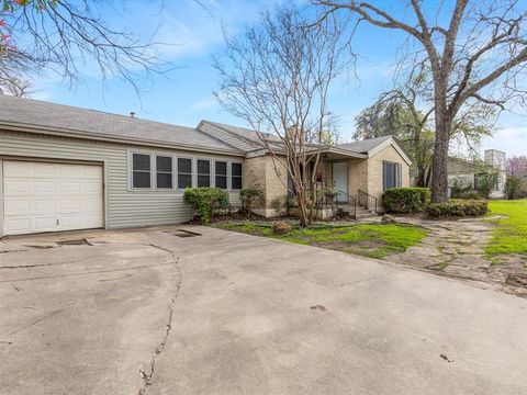 3709 Bellaire Circle Fort Worth TX 76109