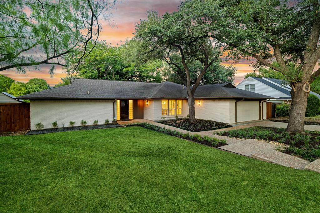 3206 Cortez Court W