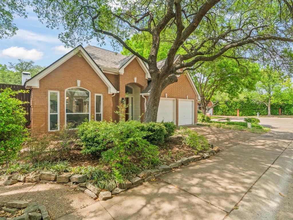 3810 Azure Lane