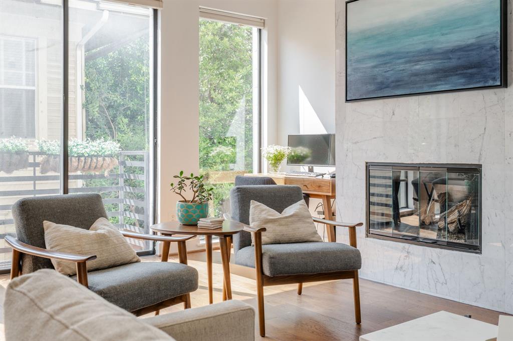 Thirty9thirty Condos - Residential