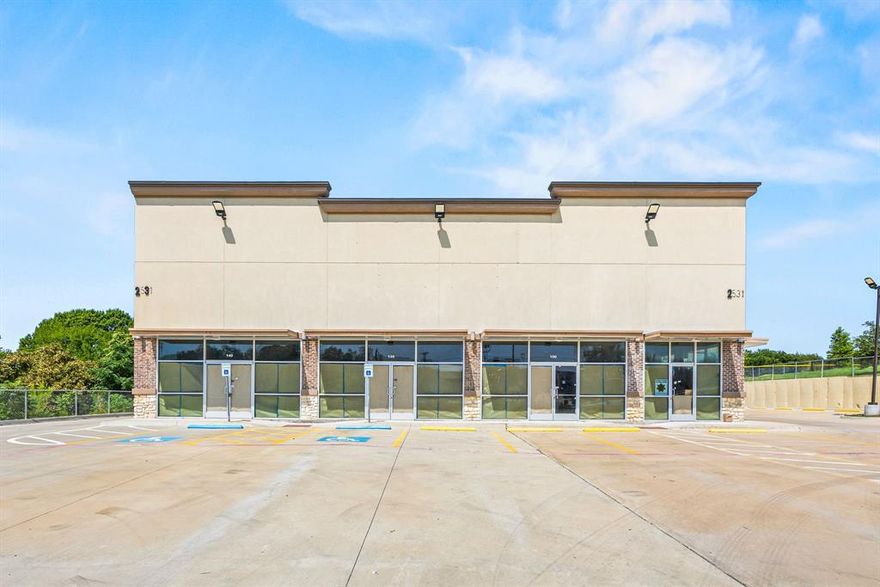 Newly Constructed Multi-Tenant Retail Storefront. 2531 W Ledbetter Drive is a 5,250 SF retail strip center delivered in 2021. The property consists of three storefront suites, with two currently available in white box condition, Suite A 1,502 SF and Suite B – 1,435 SF, together, 2,937 SF is available for lease. Suite C- is owner occupied. Rental Rate is it $4,200 month + taxes, insurance, and common area maintenance. TI dependent on tenant financials, and credit. The location is less than 10 miles from Downtown Dallas, offering 38’ of direct frontage on W Ledbetter Drive with convenient access to I-35E and SH 67. Traffic counts are strong with 21,888 VPD on W Ledbetter Drive and 18,500 VPD on adjacent S Hampton Road, which is also served by the DART Transit System.