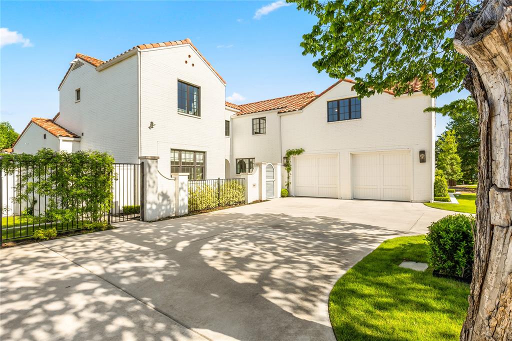 109 Pineland Place