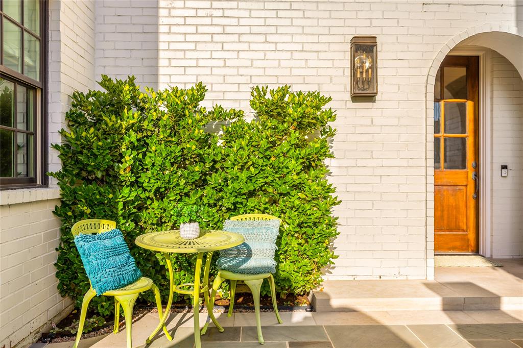 109 Pineland Place