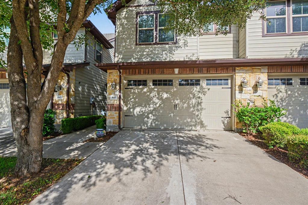845 Vashon Drive