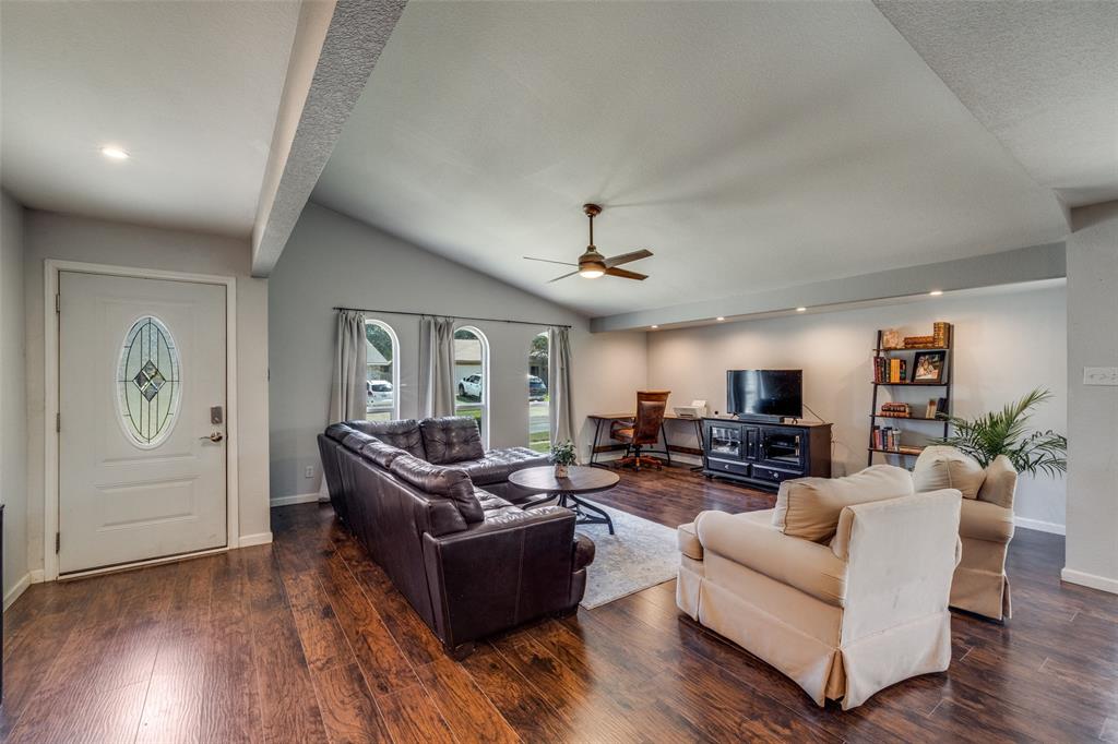 2602 Meadowview Drive