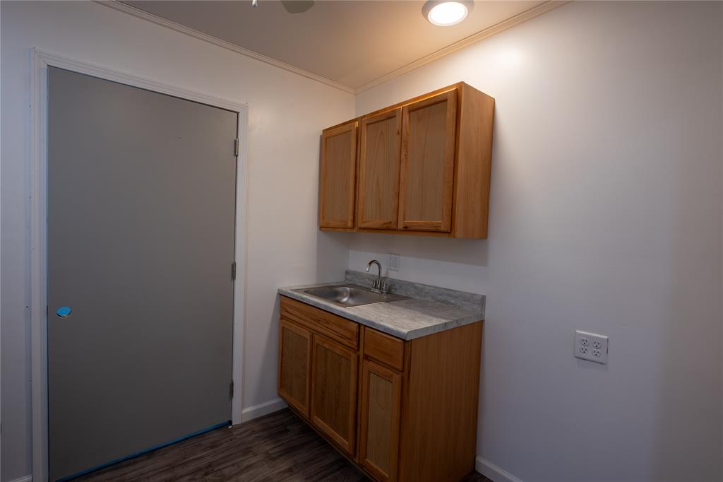 City SW - Commercial Sale