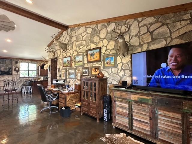 1815 Ranch Road 2597
