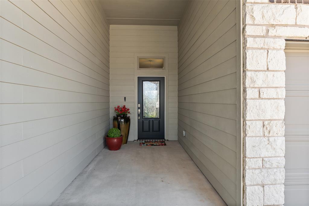 815 Cross Drive