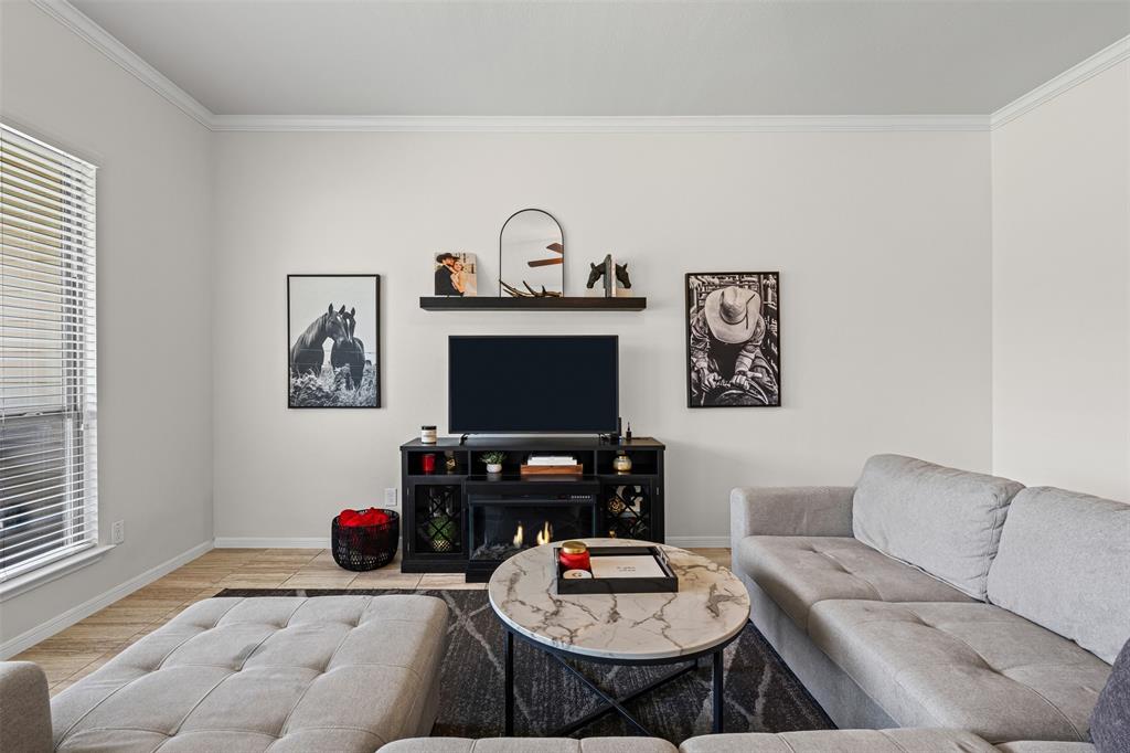 815 Cross Drive