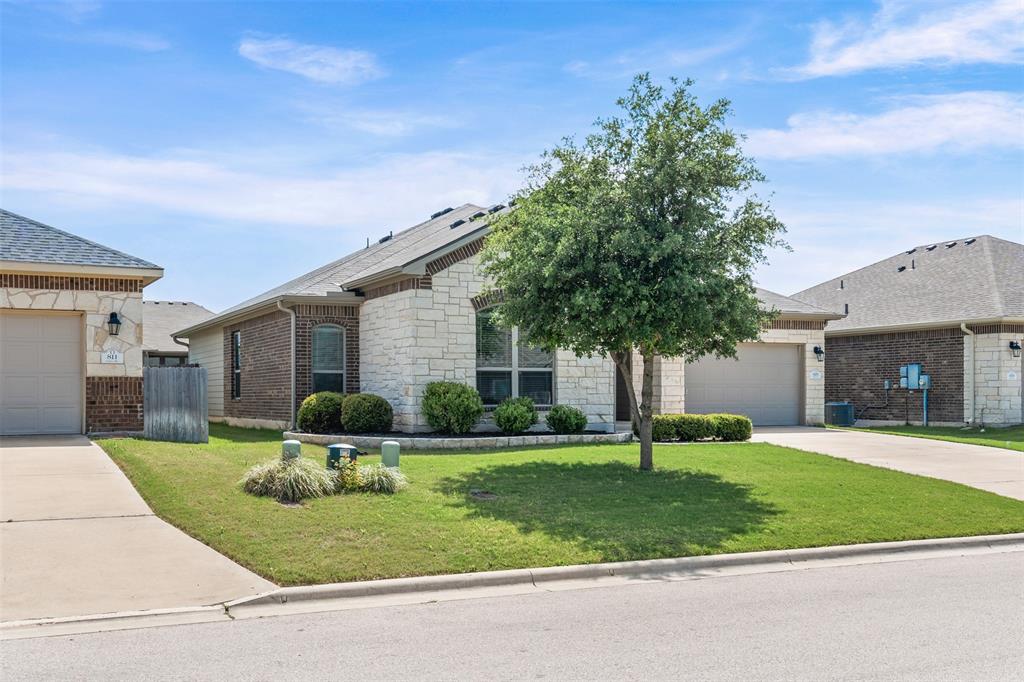 815 Cross Drive