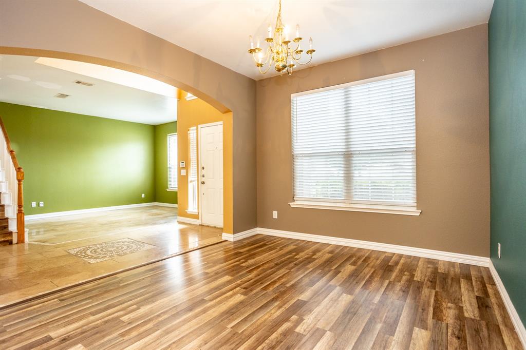 2708 Castlecove Drive