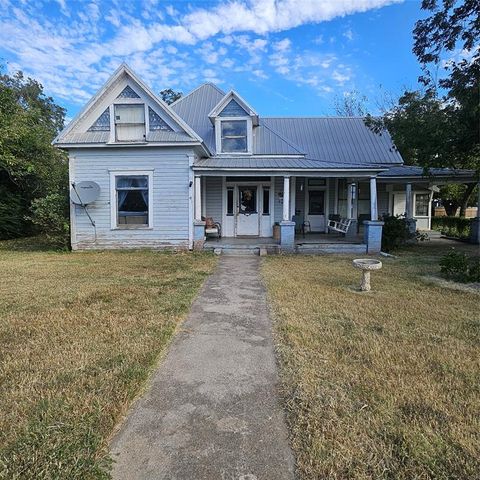225 E Archer Street Jacksboro TX 76458