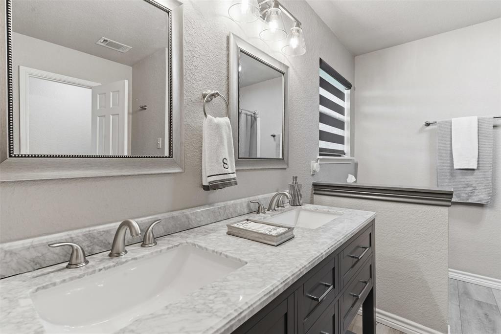 Decordova Bend Estate - Residential