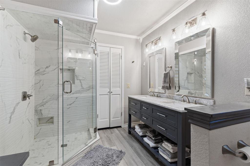 Decordova Bend Estate - Residential