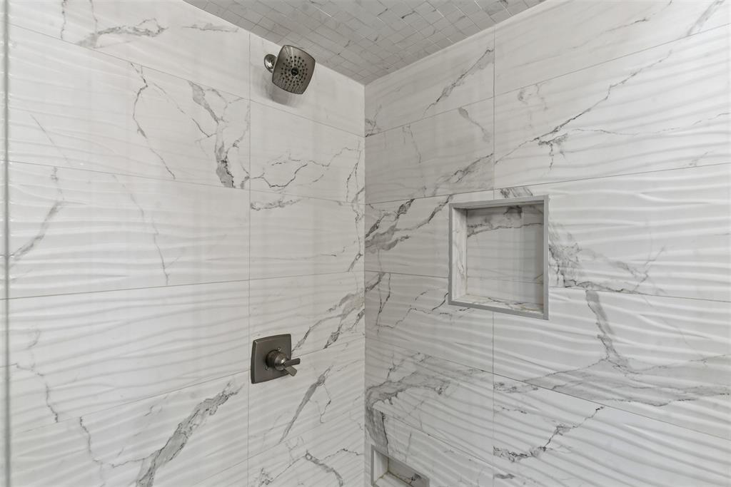 Decordova Bend Estate - Residential